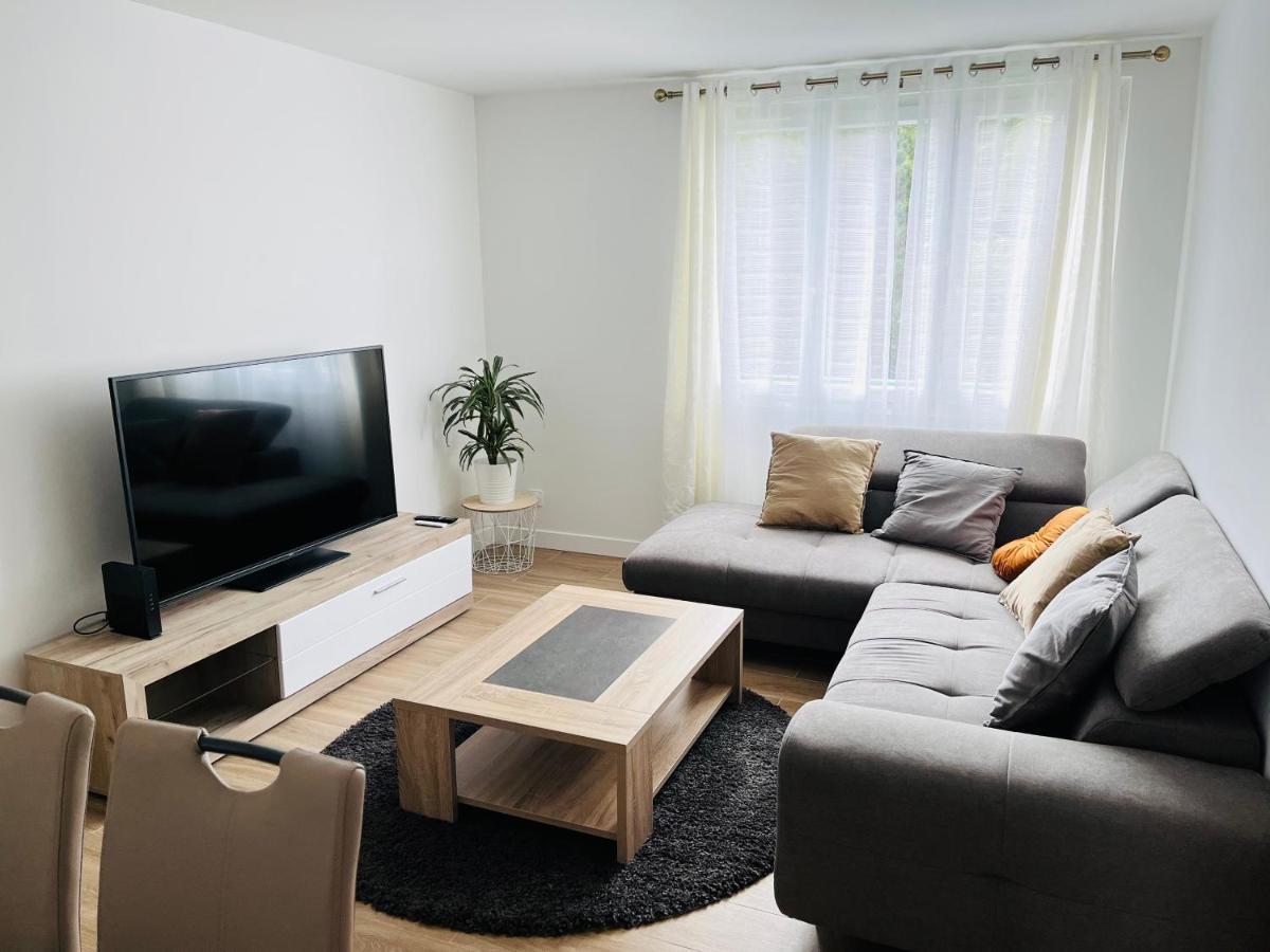 Appartement Spacieux Clichy-sous-Bois Ngoại thất bức ảnh